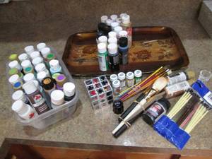 lot 32 image: Decorative Wood serving tray with a large assortment of acrylic paints and brushes