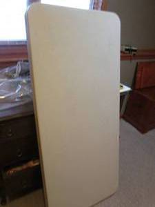 lot 64 image: 5 Lifetime style folding table...