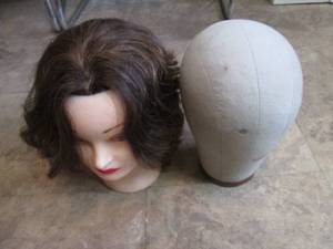 lot 84 image: Mannequin Head and Beautician type practice head