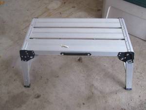 lot 129 image: Folding aluminum step plank...