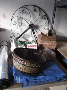 lot 211 image: Yard and decor lot...