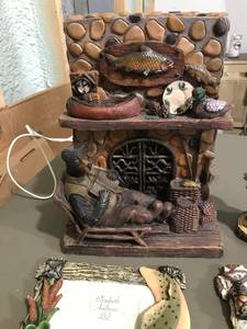 lot 54 image: Cabin Decor - Picture Frames, Plug-in decorative fireplace, figurines.
