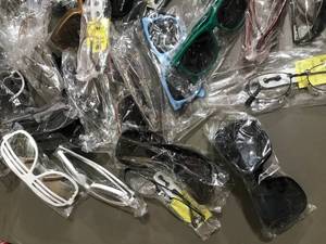 lot 79 image: 40 Misc Sunglasses & Readers