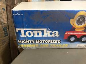 lot 82 image: Tonka Mighty Motorized Truck and Trailor - In Box