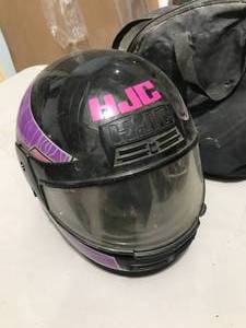 lot 107 image: HJC Large Helmet w storage bag