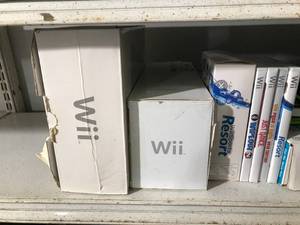 lot 133 image: Nintendo Wii System