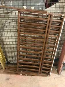 lot 168 image: Antique Childrens Crib