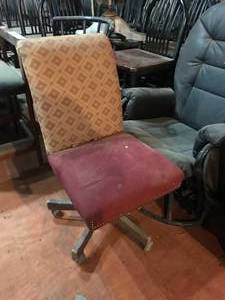 lot 220 image: Approximately 35 miscellanies chairs