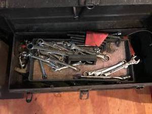 lot 228 image: Craftsman Toolbox