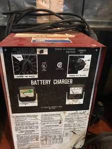 lot 229 image: Atlas Battery Charger