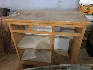 lot 268 image: Wooden Storage Chest 47 x 21 x 42
