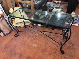 lot 306 image: Rod Iron Buffet Table w Glass Top - 50 x 17 x 28