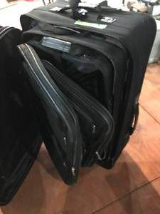 lot 315 image: 3 Suitcases