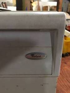 lot 326 image: Whirlpool Dishwasher - 24 inches wide - works