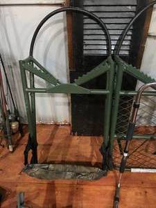 lot 338 image: 2 Hunting Stands & Folding Chair