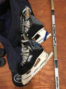 lot 348 image: Hockey Gear - Stick, Pucks, Bauer Skates and Bag