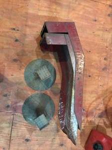 lot 416 image: 2 Ramps & 2 Jacks