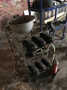 lot 440 image: Plastic Rack w misc items - Item in basement, bring help