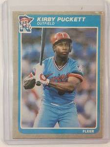 lot 19 image: Kirby Puckett Rookie 1985 Fleer No. 286