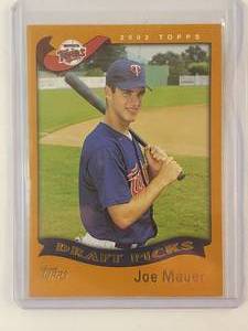 lot 25 image: Joe Mauer 2002 Topps Rookie No. 622