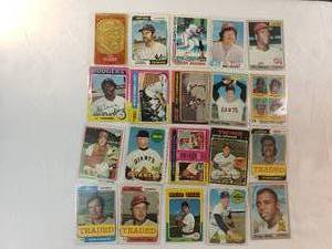 lot 39 image: Lot of 20 Vintage MLB Cards from Mostly the Late 60s, Early 70s