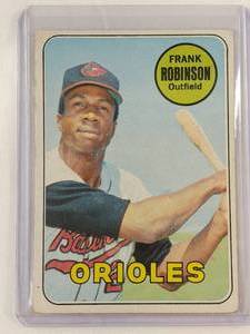 lot 108 image: Frank Robinson 1969 Topps No. 250