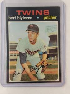 lot 126 image: Bert Blyleven 1972 Rookie No. 26