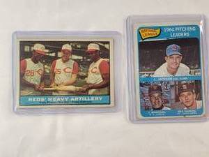 lot 161 image: Lot of 2 1964 NL Pitching Leaders No. 10, Reds Heavy Artillery No. 25