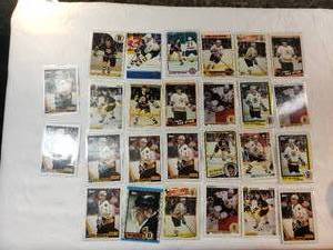 lot 173 image: Lot of 26 Vintage NHL Cards