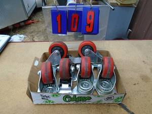 lot 109 image: Flat of casters. As shown.