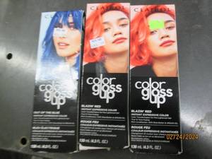 s clairol color gloss ups 2 blazing red and 1 out of the blue