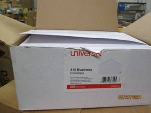 box of #10 bussinees envelopes 250 in box