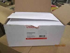 box of #10 bussinees envelopes 250 in box