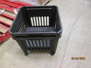 bolack rolling storage...