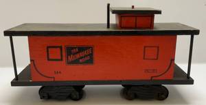 lot 63 image: Very Cool Handmade Wooden THE MILWAUKEE ROAD Caboose Three Unit Birdhouse