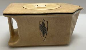 lot 67 image: 1930s RARE Art Deco Kelvinator Teapot (Discolored, Crazed & Inside Rim Has Chip 4 12 x 5 x 10