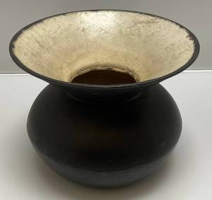 lot 74 image: Antique Cast Iron Enamel Spittone