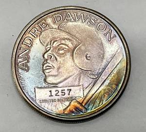 lot 91 image: Vintage 1 Troy Ounce .999Fine Silver Andre Dawson Limited Edition Coin #1257