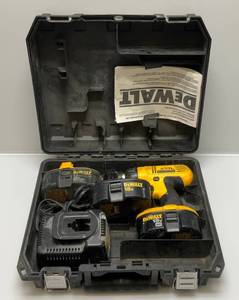 lot 119 image: Dewalt 18Volt Drill With Extra Batteries & Charger
