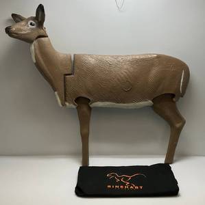 lot 120 image: Rinehart 3d Movable Neck Doe Target