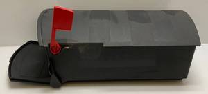 lot 123 image: Large Heavy Plastic Mailbox