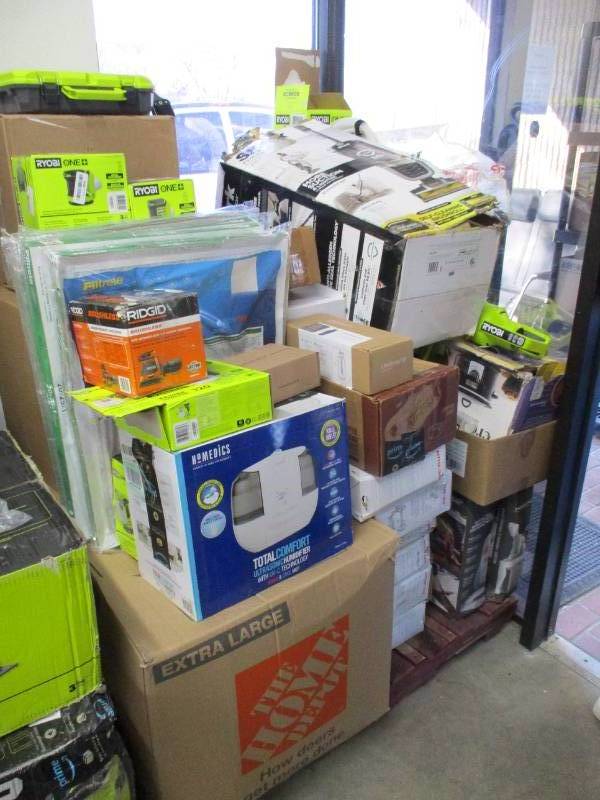 lot 412 image: WholesaleSalvage Pallet - TOOLS, SMALL APPLIANCES AND MORE