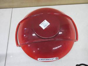 lot 608 image: Le Creuset Enameled Cast-Iron 14-14-Inch Wok with Glass Lid, Cherry OPEN BOX, LIKE NEW, GOOD CONDITION