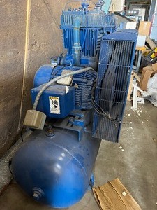 Industrial air compressor.s Quincy 20 horse power