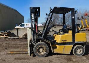 lot 5 image: 2005 Yale GLP080 LP Forklift