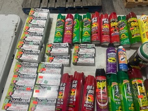 TABLE FULL OF ANT & ROACH KILLER & MOSQUITO INSECTICIDE