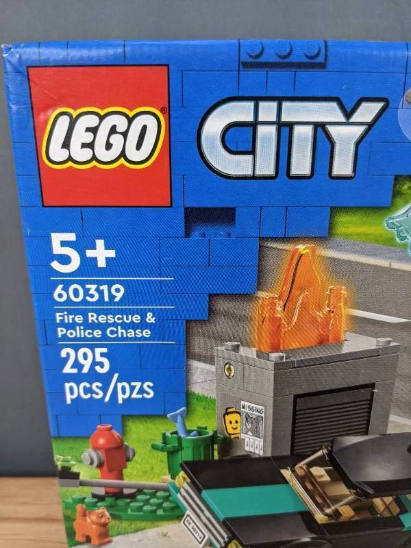 lot 31A image: Brand New Lego City Fire Rescue Operation and Police Chase I