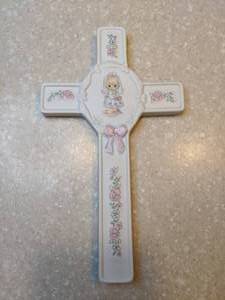lot 410 image: Precious Moments First Communion Cross P