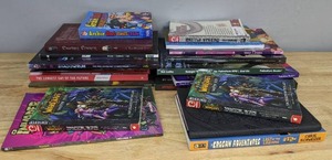 lot 61 image: (20) Comics and Graphic Novels World of Warcraft, Invader Zim, GI Joe and More  F