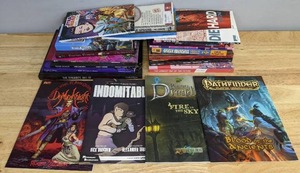 lot 49 image: (20) Comics and Graphic Novels Star Wars, Penny Dreadful, Invader Zim, Die Hard, and More  F
